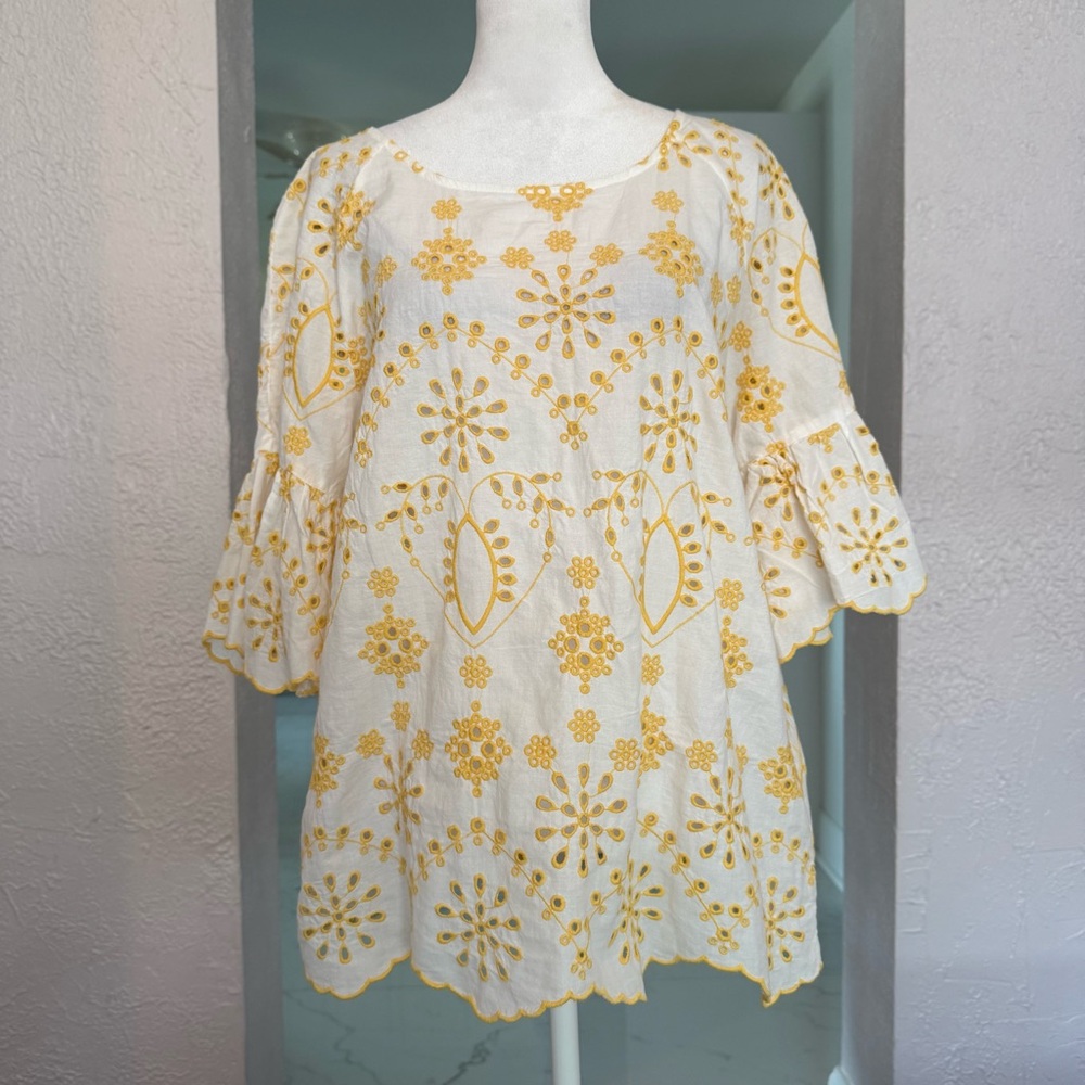 NWT Given Kale Women Top Size M Yellow Floral Eyelet Embroidered Scalloped Hem - Picture 12 of 12